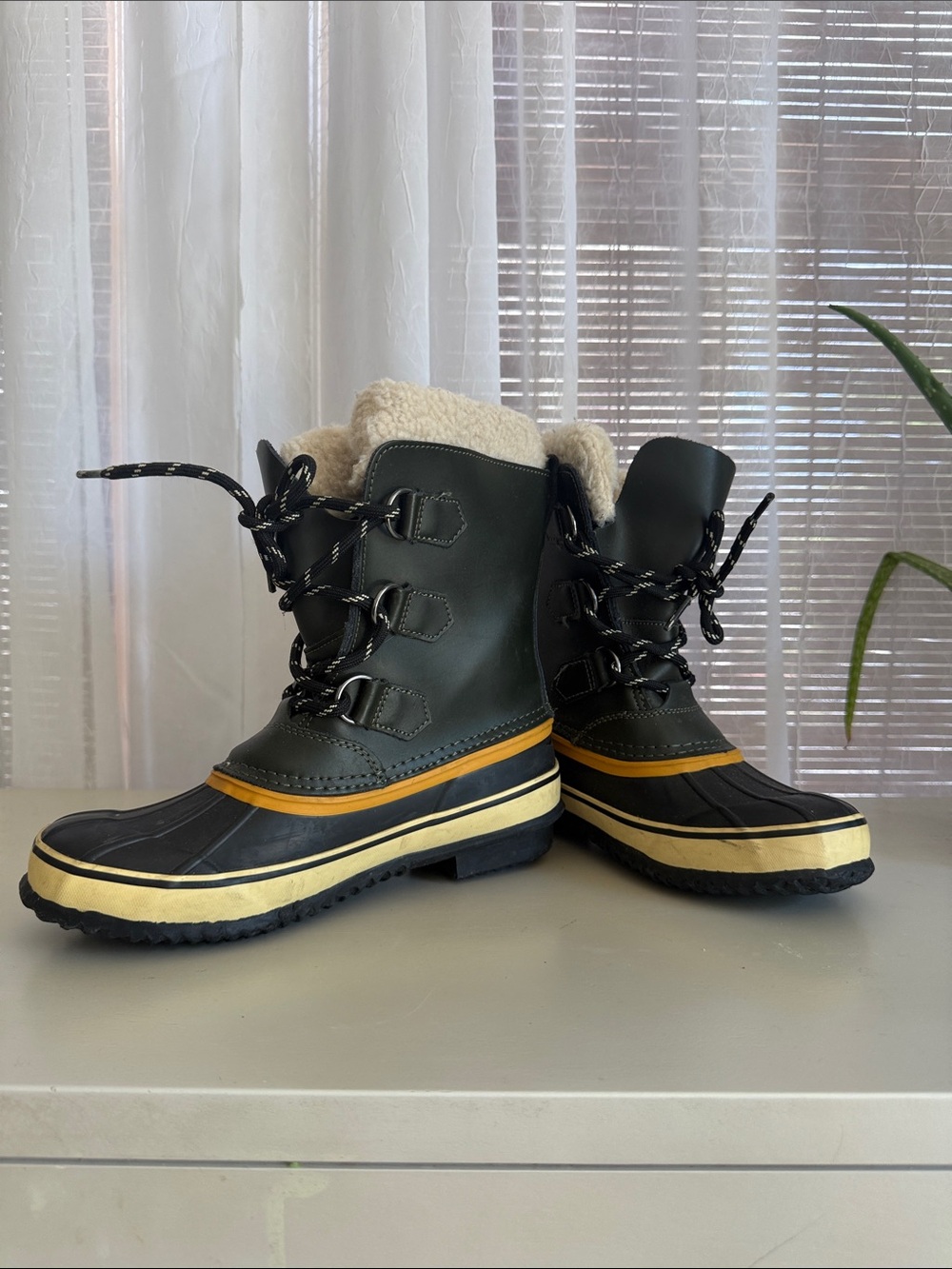 Kids Waterproof Winter Boots - Black with Tan Trim